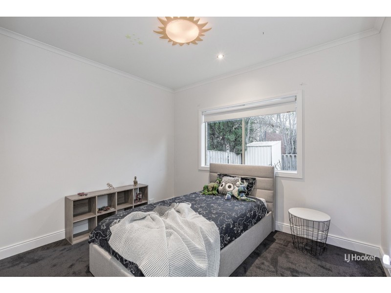 7 Springbank Court, Sanctuary Lakes VIC 3030