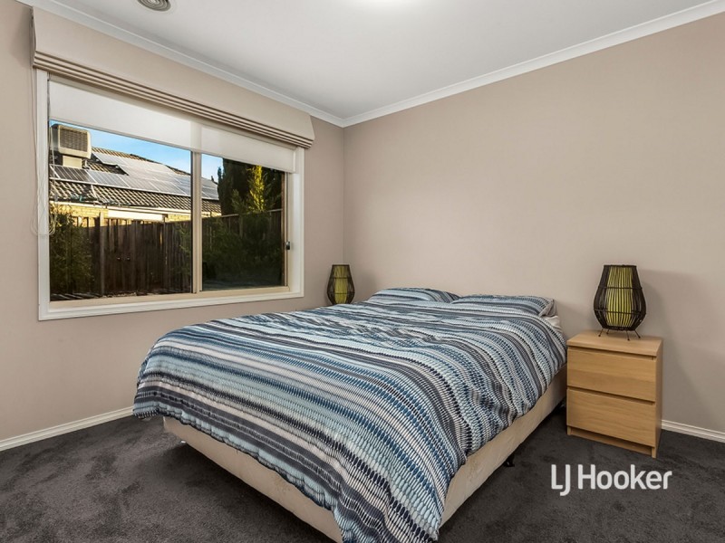 12 Snowbush Terrace, Point Cook VIC 3030