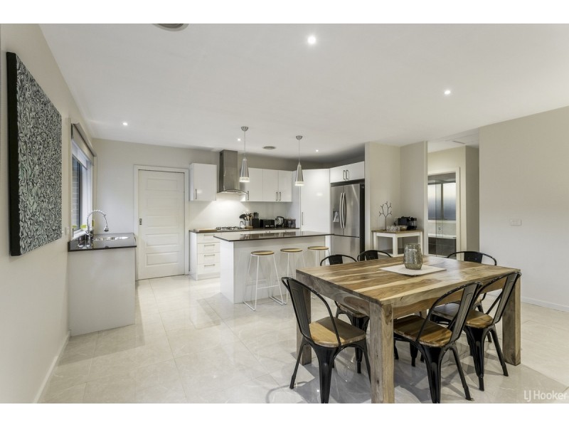 3/19 Messina Crescent, Point Cook VIC 3030