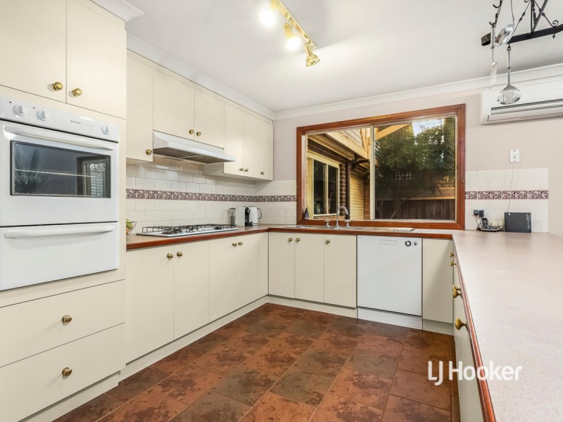 32 Spindrift Way, Seabrook VIC 3028