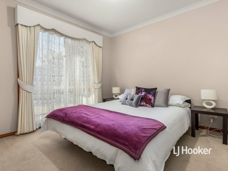 32 Spindrift Way, Seabrook VIC 3028