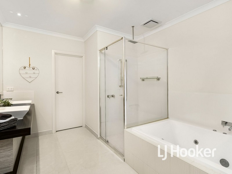 13 Cabernet Street, Point Cook VIC 3030