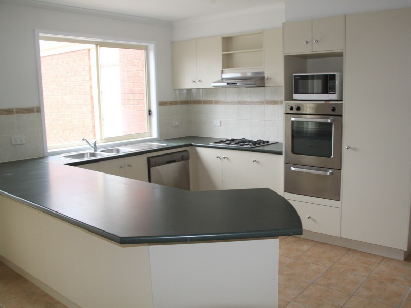 26 Kerford Crescent, Point Cook VIC 3030