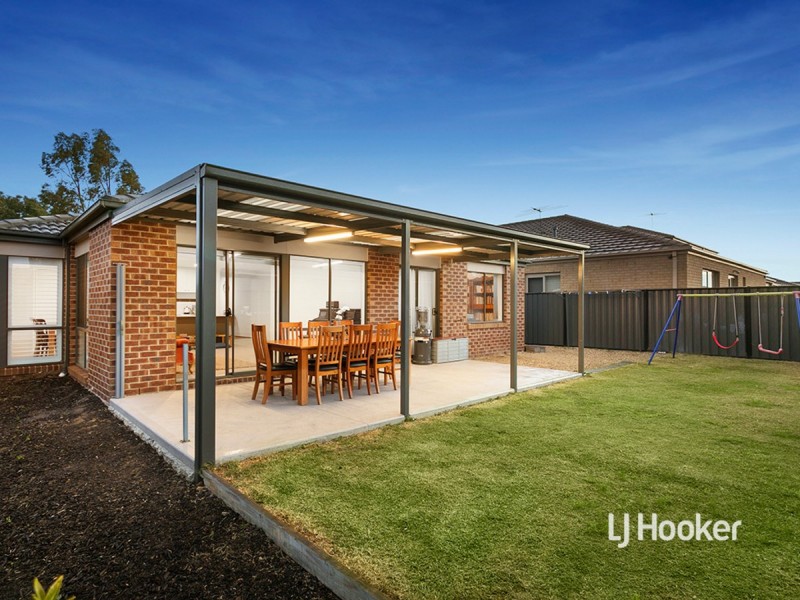 12 Truscott Grove, Point Cook VIC 3030