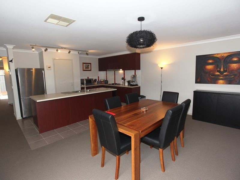 33 Fairbridge Road, Point Cook VIC 3030