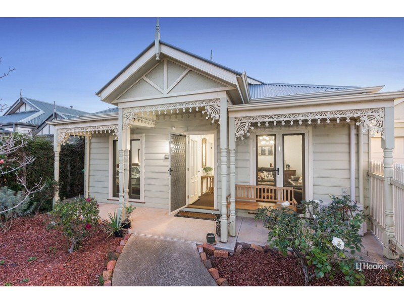 34 Sumner Crescent, Point Cook VIC 3030
