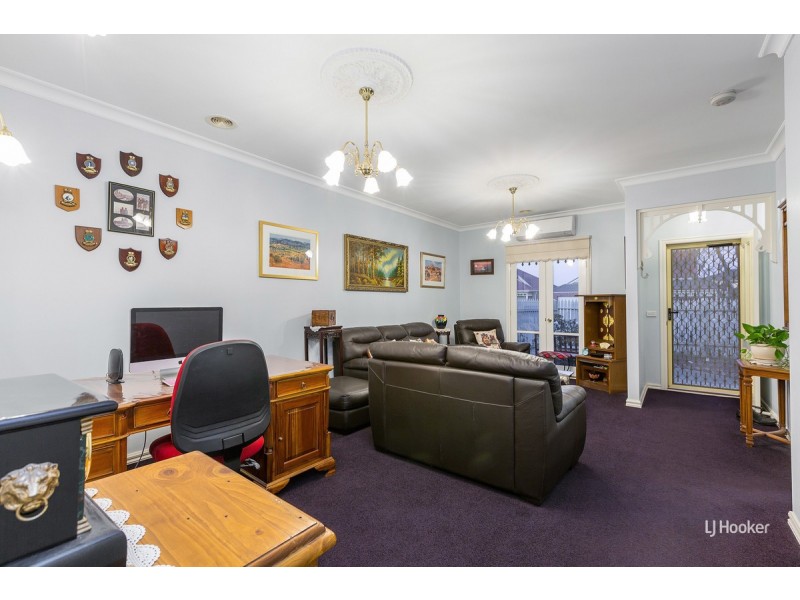 34 Sumner Crescent, Point Cook VIC 3030