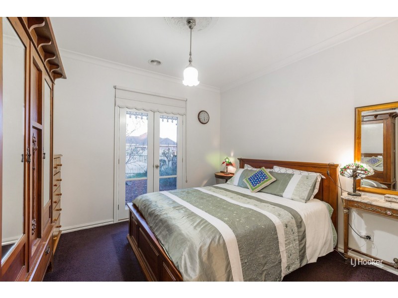 34 Sumner Crescent, Point Cook VIC 3030