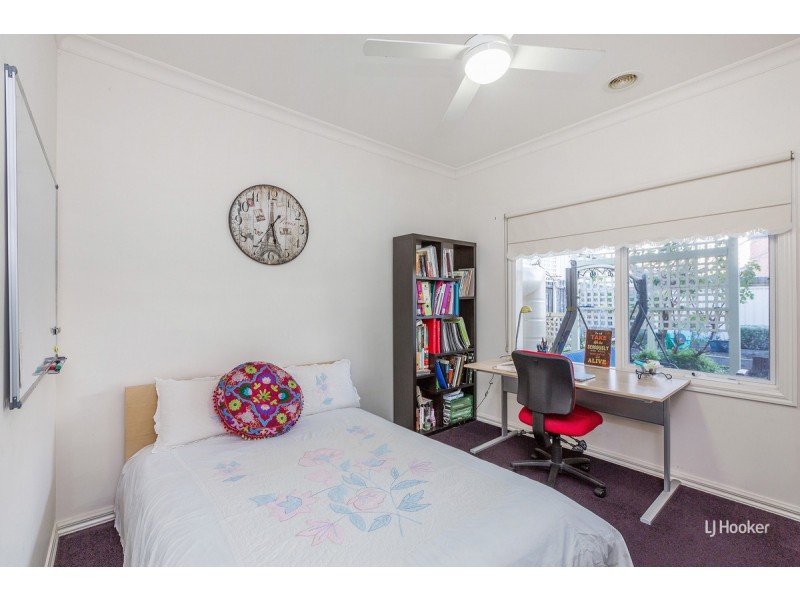 34 Sumner Crescent, Point Cook VIC 3030