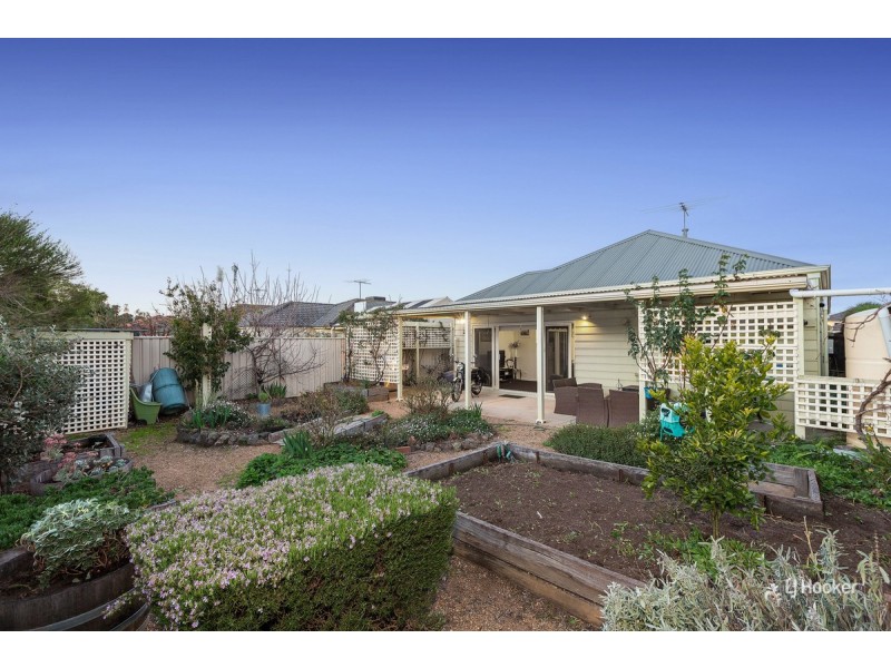 34 Sumner Crescent, Point Cook VIC 3030