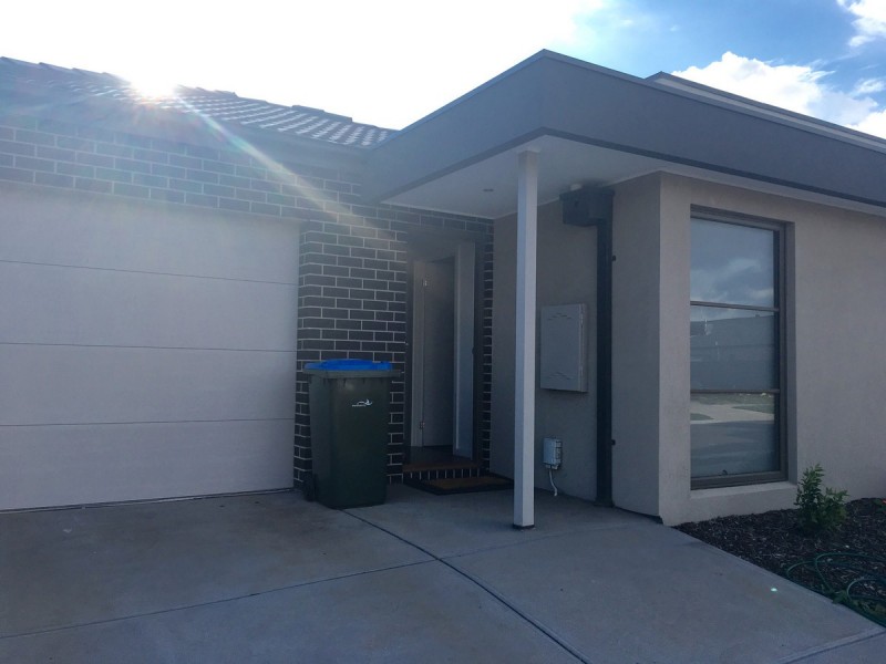 15 Sissinghurst Street, Truganina VIC 3029