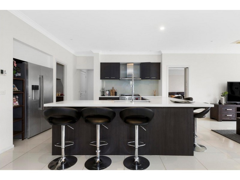 21 Findon Court, Point Cook VIC 3030