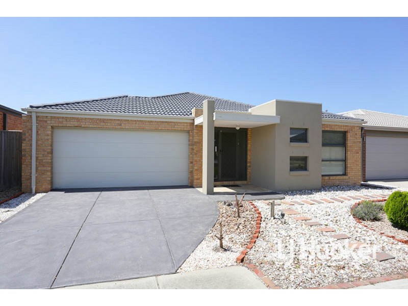 11 Tiarella Street, Point Cook VIC 3030