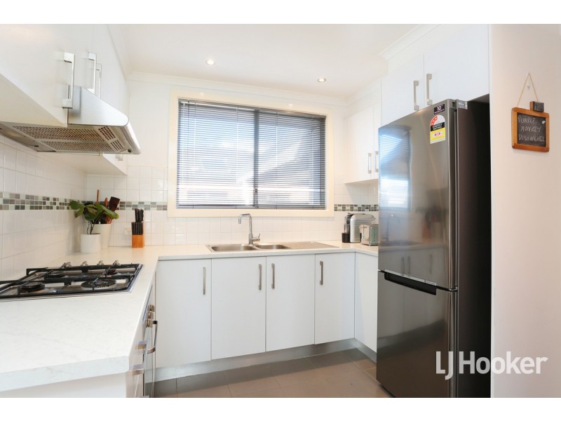 1/16 McNamara Road, Laverton VIC 3028