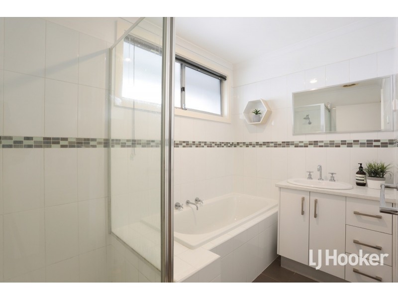 1/16 McNamara Road, Laverton VIC 3028