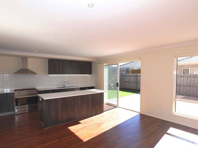 6 Essence Lane, Point Cook VIC 3030