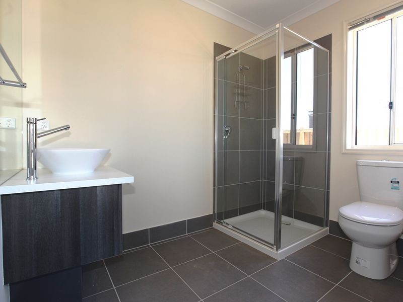 6 Essence Lane, Point Cook VIC 3030