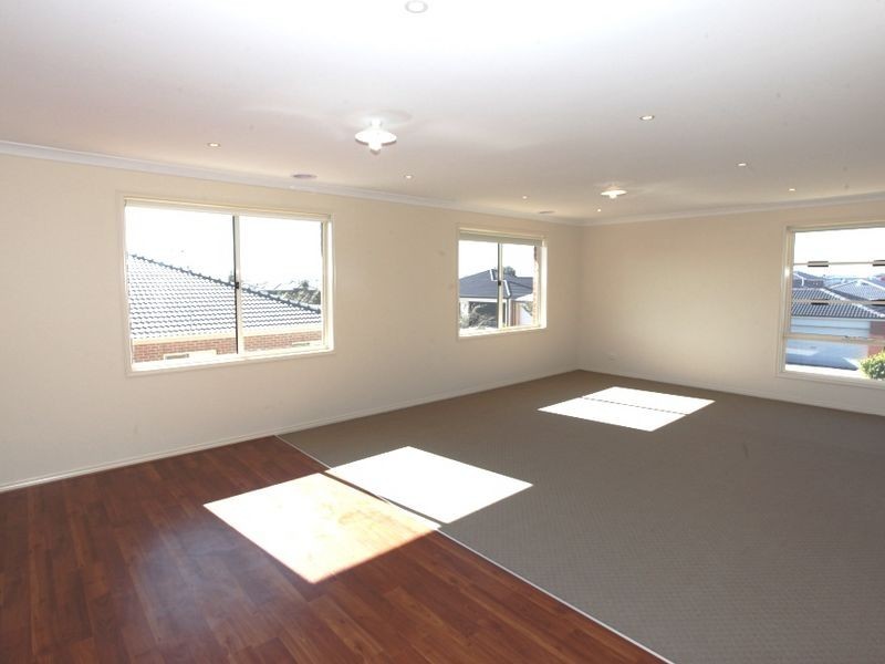 6 Essence Lane, Point Cook VIC 3030
