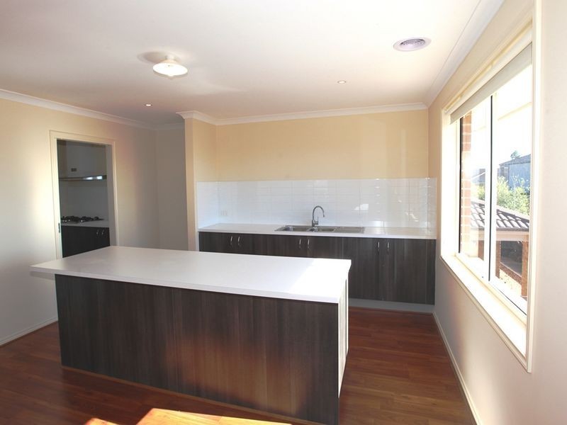 6 Essence Lane, Point Cook VIC 3030