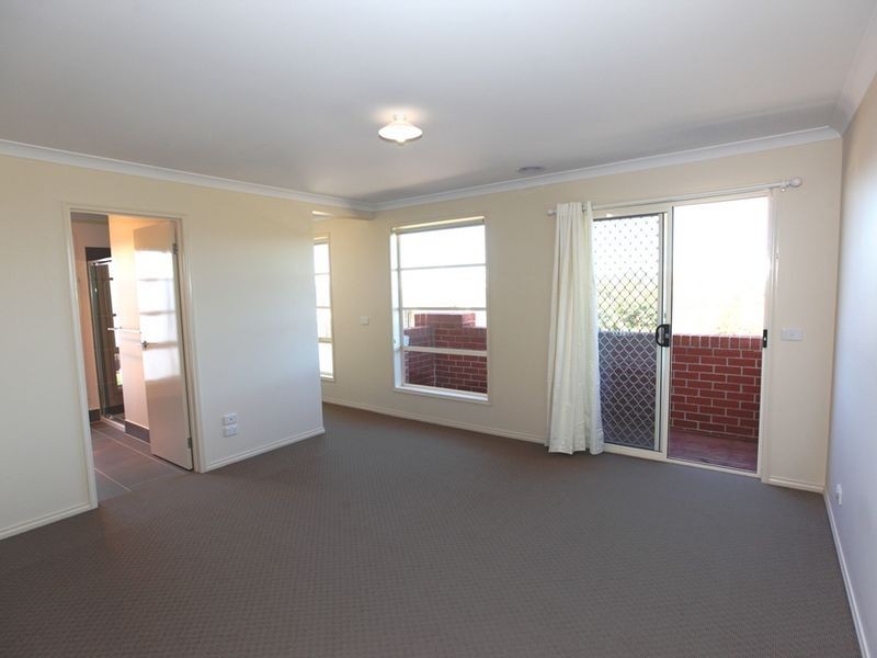 6 Essence Lane, Point Cook VIC 3030