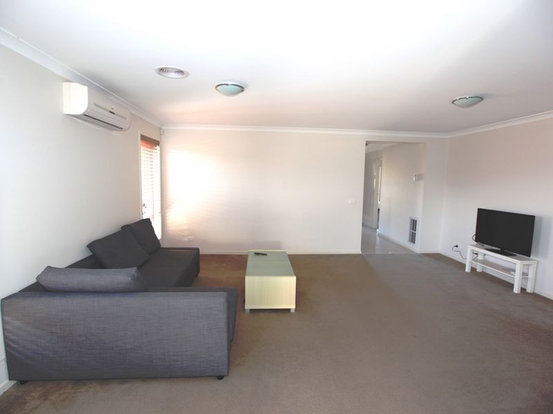 17 Orpheus Street, Point Cook VIC 3030