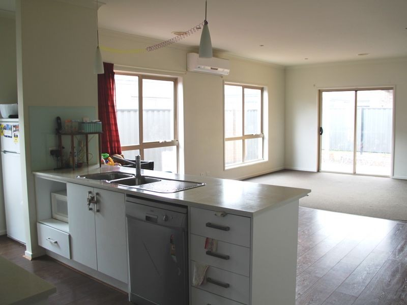 17 Sincere Drive, Point Cook VIC 3030