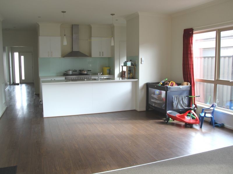 17 Sincere Drive, Point Cook VIC 3030