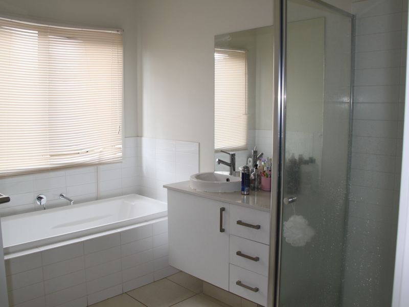 17 Sincere Drive, Point Cook VIC 3030