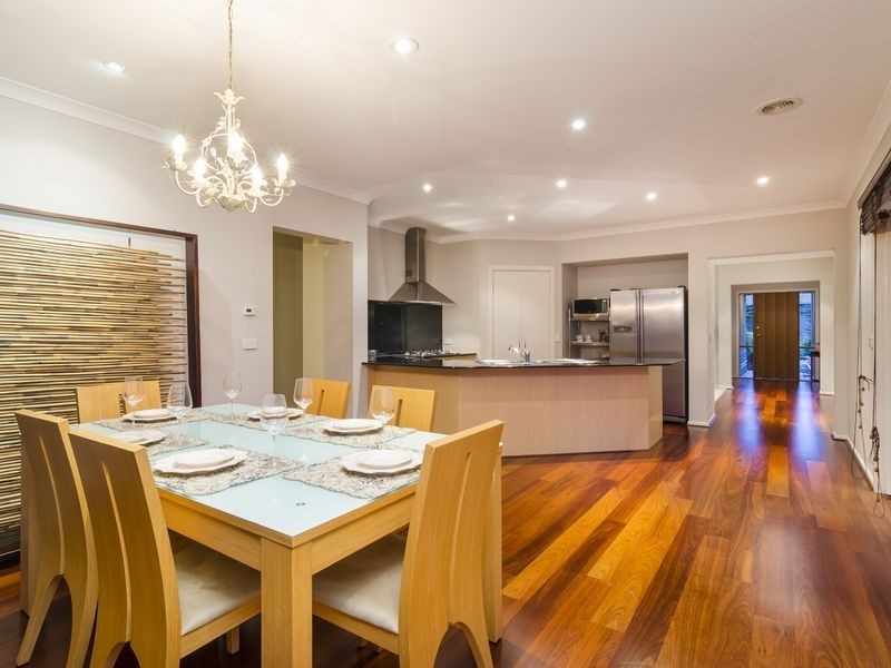 2 Villiers Drive, Point Cook VIC 3030