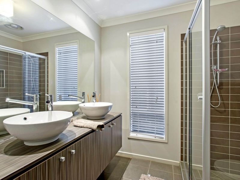 72 Brownlow Drive, Point Cook VIC 3030