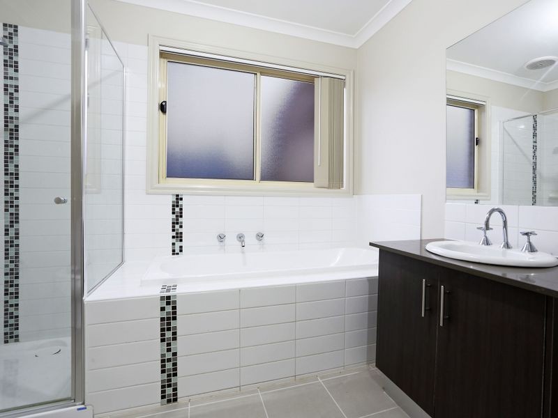 1 Sincere Drive, Point Cook VIC 3030