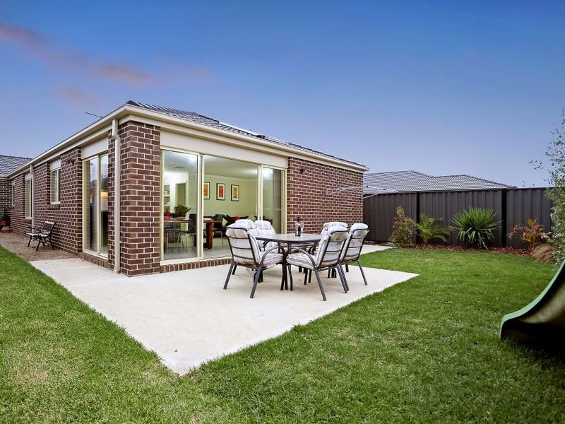 1 Sincere Drive, Point Cook VIC 3030
