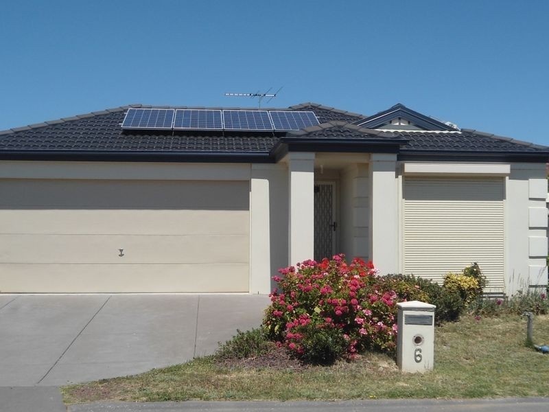 6 Castle Court, Point Cook VIC 3030