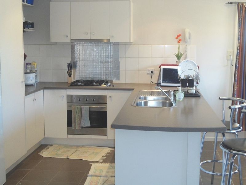 6 Castle Court, Point Cook VIC 3030