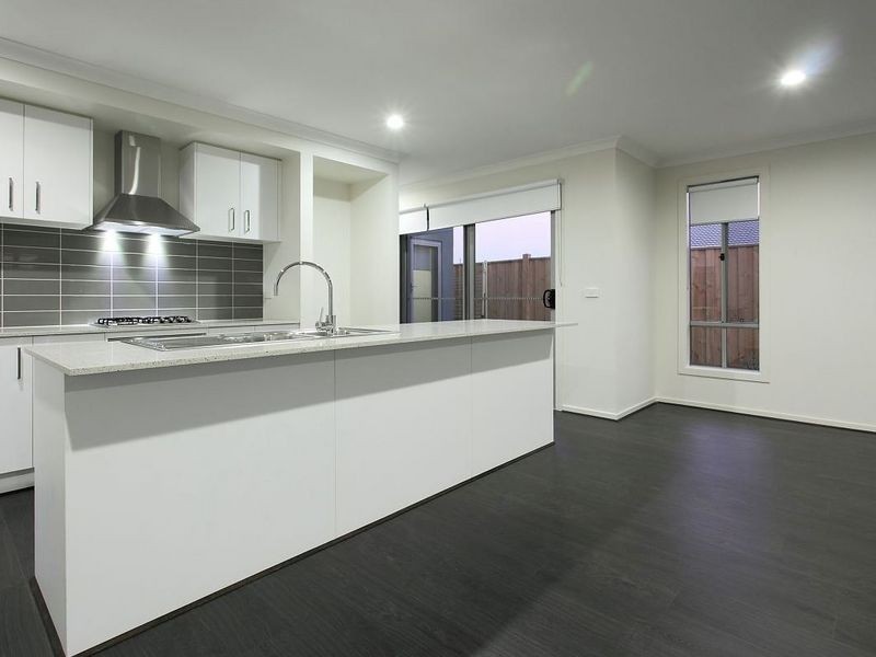 15 Gladesville Street, Truganina VIC 3029