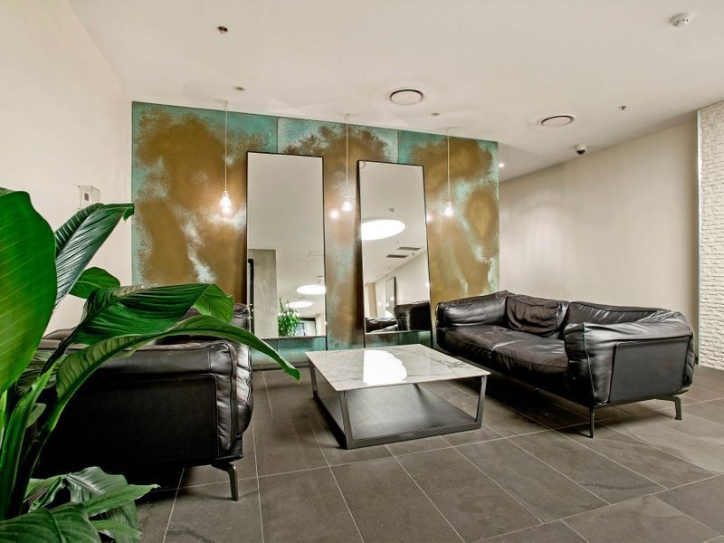 2502/380 Little Londsale Street, Melbourne VIC 3000