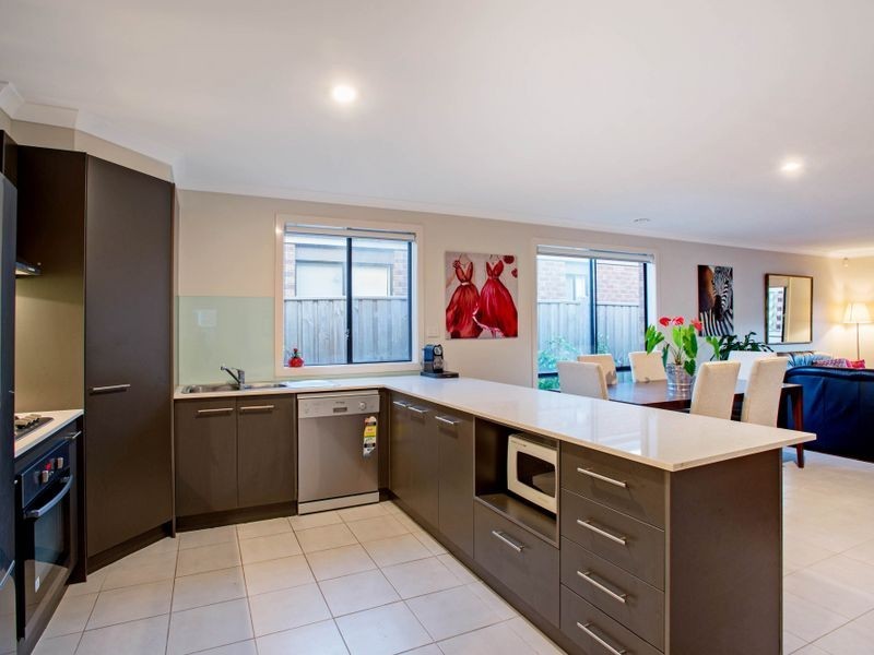 202 Saltwater Promenade, Point Cook VIC 3030