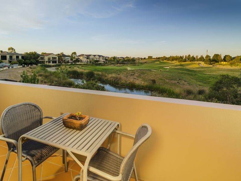 12 Sandlewood Lane, Sanctuary Lakes VIC 3030