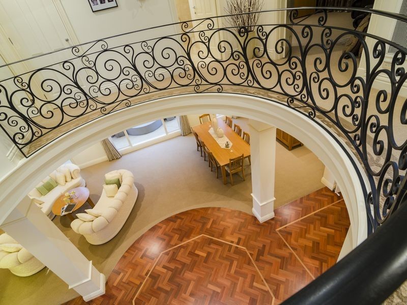 12 Sandlewood Lane, Sanctuary Lakes VIC 3030