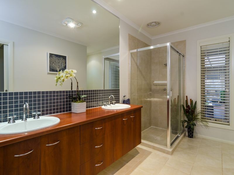 14 Elkhorn Way, Point Cook VIC 3030