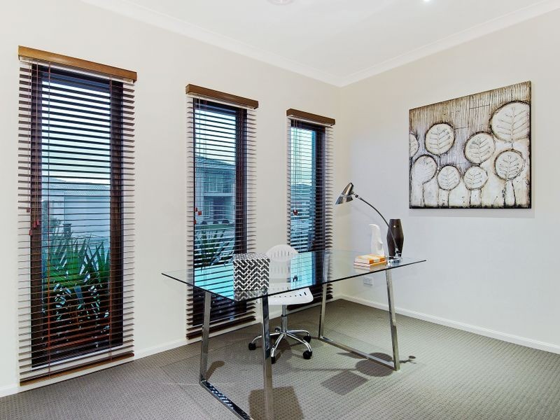 22 Tanoa Crescent, Point Cook VIC 3030