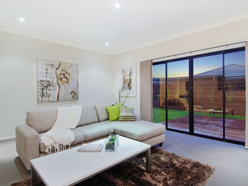 22 Tanoa Crescent, Point Cook VIC 3030