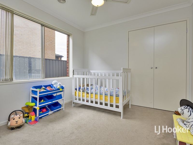 48 Breasley Parkway, Point Cook VIC 3030