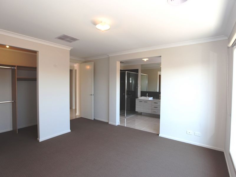 20 Capital Way, Point Cook VIC 3030