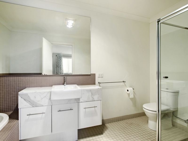 97 Signature Boulevard, Sanctuary Lakes VIC 3030