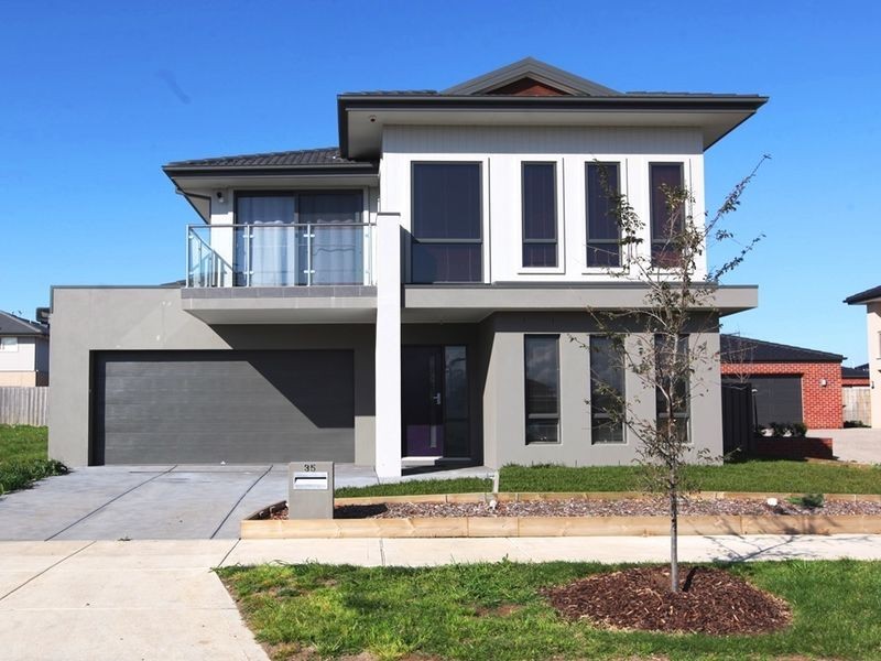 35 Heatherbell Avenue, Point Cook VIC 3030