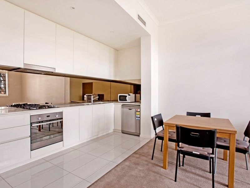 8/30 Linacre Drive, Bundoora VIC 3083