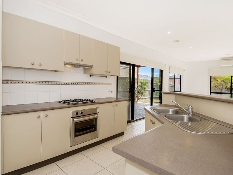 9 Copeland Crescent, Point Cook VIC 3030