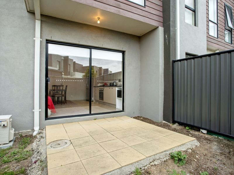 43/39 Astley Crescent, Point Cook VIC 3030