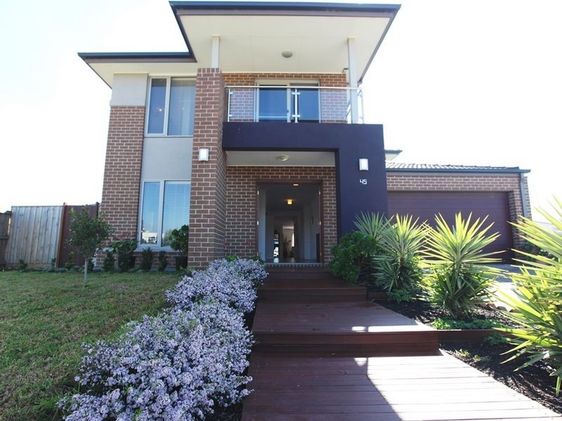 45 Barnstormer Boulevard, Point Cook VIC 3030